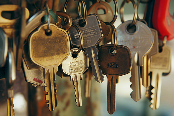 hanging door keys